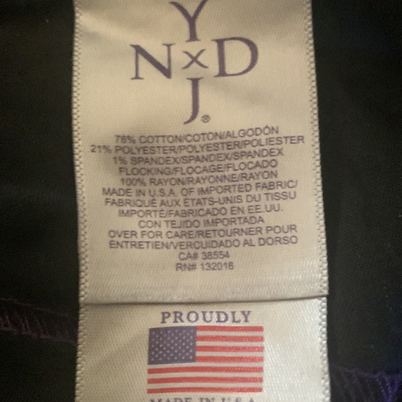 NYDJ skinny ‘black raised design’ jeans. - Picture 3 of 7